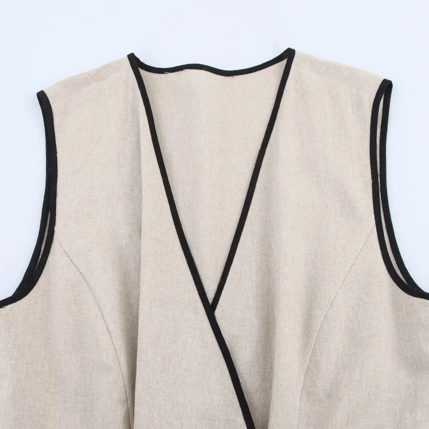 Mila | V-Neck Single-Breasted Sleeveless Midi Dress with Belt